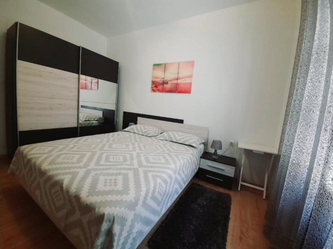 Apartment Nena Near The City Center With Free Parking Pula Ngoại thất bức ảnh